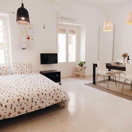 Amparito Apartment - Casc Antic Tarragona Eksteriør bilde